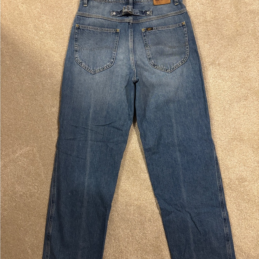 Lee Blue Jeans, High rise, Relaxed Stovepipe, Size 29 - Picture 2 of 6